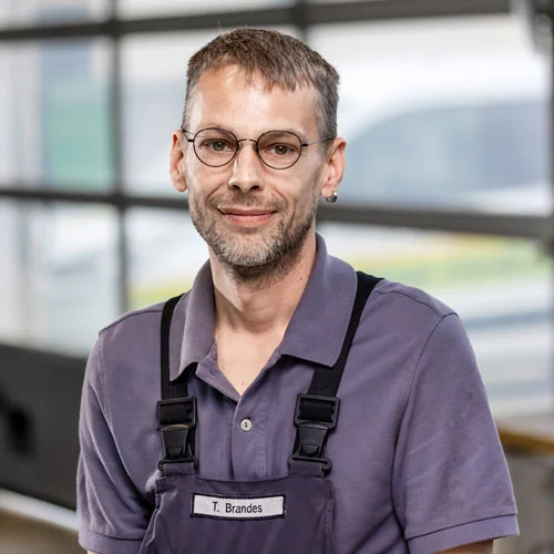 Thomas Brandes, Kfz-Mechatroniker